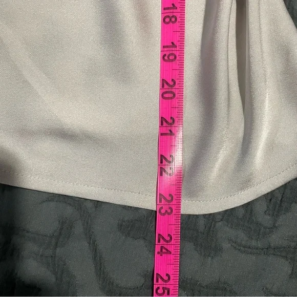 Like New Womans Express Silk Camisole - Picture 4 of 5